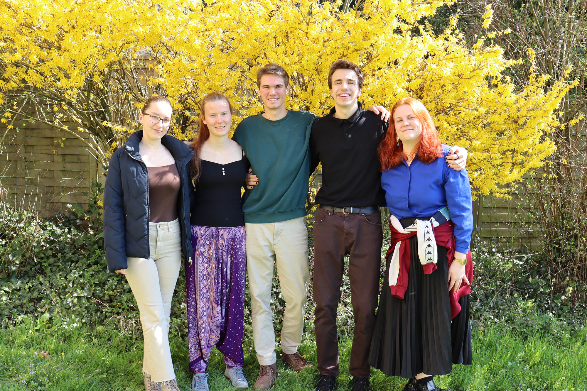 Gruppenfoto des StudentInnen-Komitee bei der Philosophieolympiade 2025